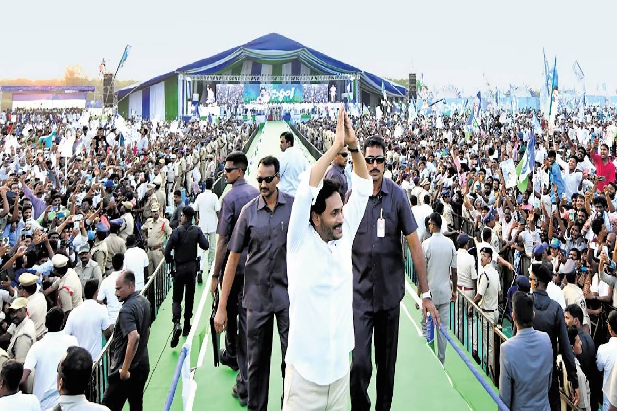 CM Jagan Mohan Reddy starts his Memantha Siddham yatra