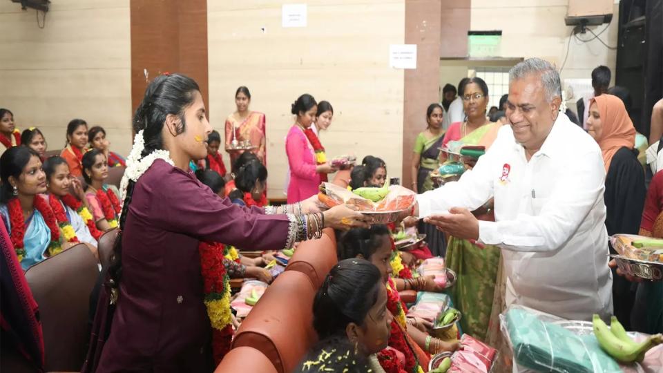 Tamil Nadu Govt Conducts Community Baby Shower For 100 Women