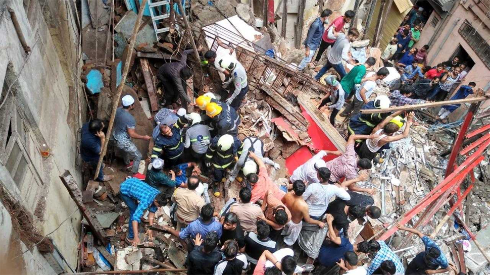 mumbaibuildingcollapsesindongriareamanyfearedtrapped