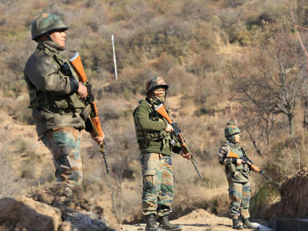 pakistanviolatesceasefireinnowshehrasectorofrajouridistofjk