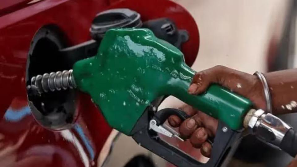 India holds fuel prices steady despite global crude surge