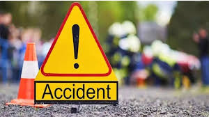 8 dead, 7 injured as vehicle carrying pilgrims falls into well in Maharashtra