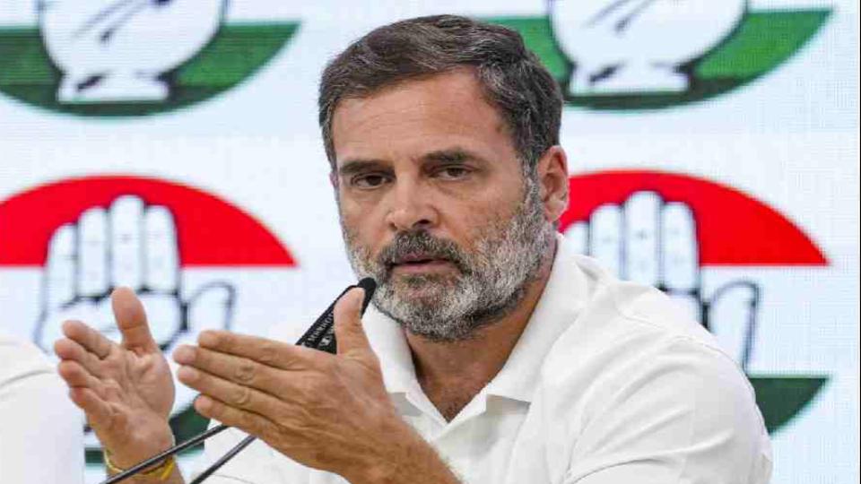 Everybody except PM, FM know India is dead economy, says Rahul Gandhi