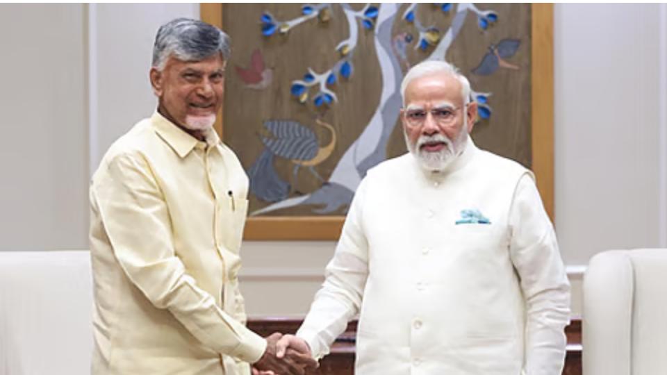 Naidu Greets Modi on Birthday, Hails 25 Years of Public Service