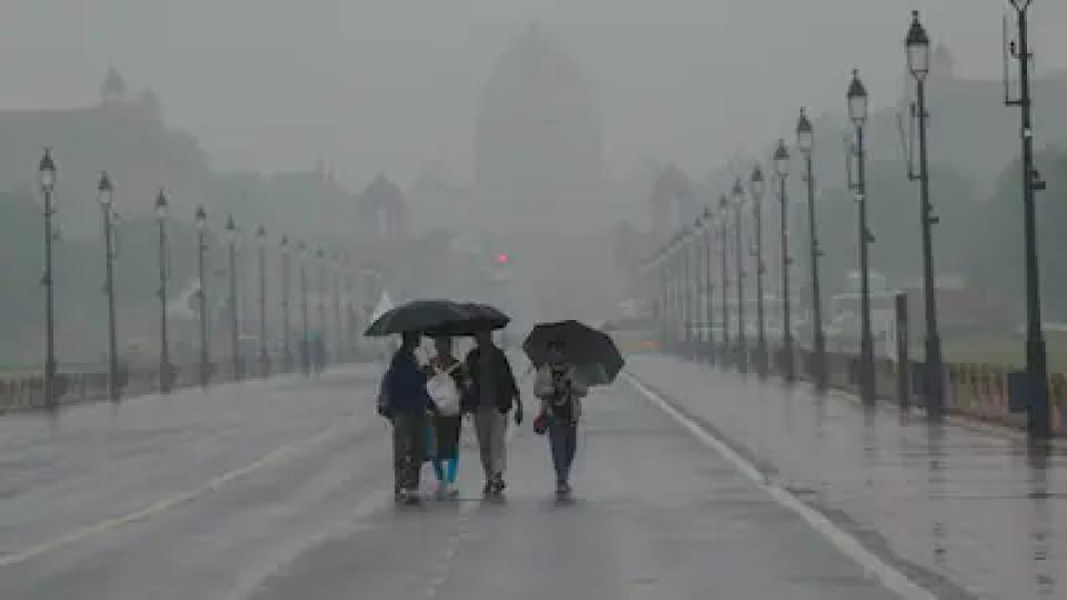 Heavy rain brought relief from heat, humidity in Delhi-NCR 