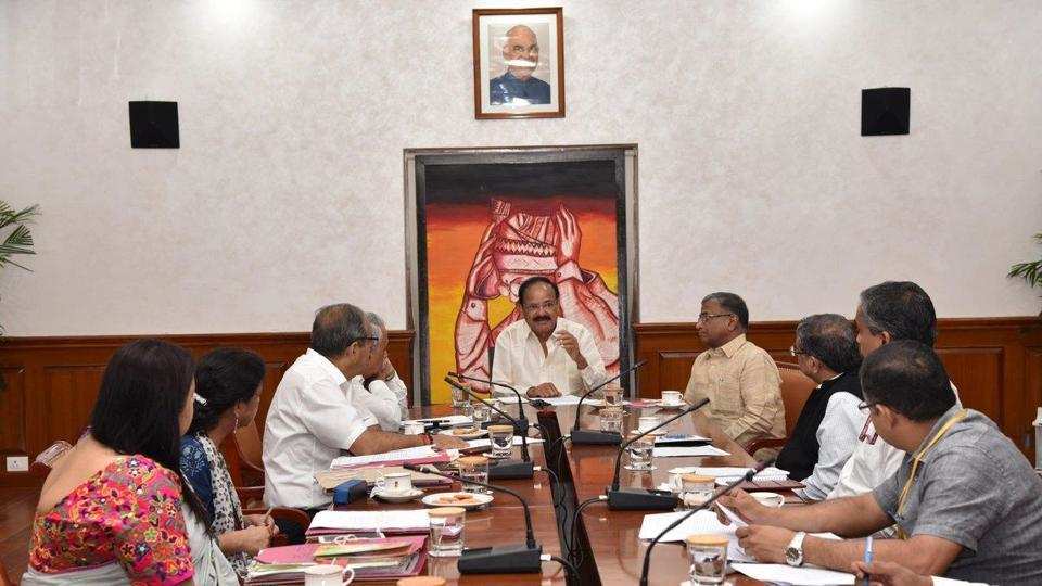 vicepresidentvenkaiahnaidutodonateonemonth’ssalaryforreliefworkinkerala