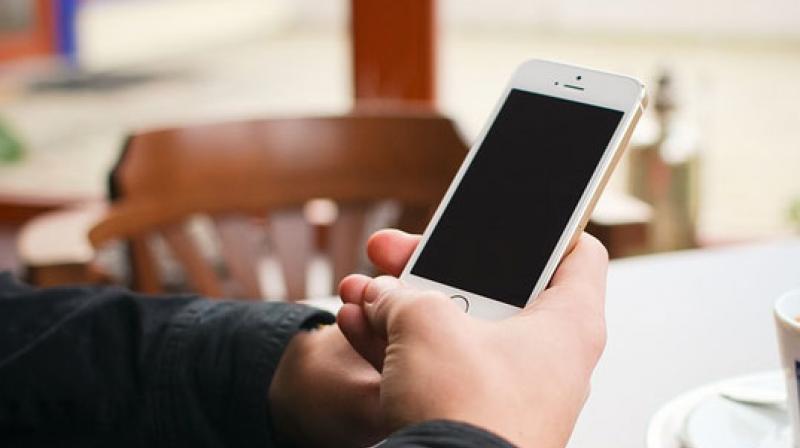 valueaddedtaxlikelytocutoncellphonesintelangana