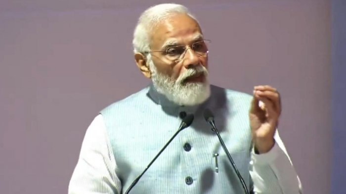 datawilldictatehistory:pmmodi