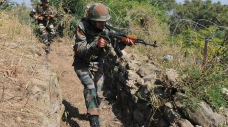 twosoldiersinjuredinpakfiringalonglocinjk