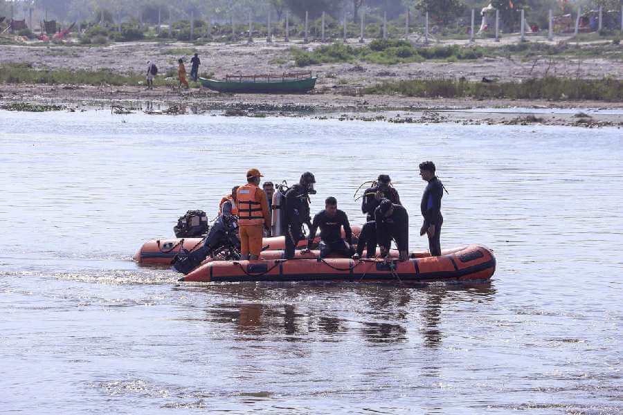 Mathura boat tragedy toll rises to 11, 4 still missing; boat operator arrested