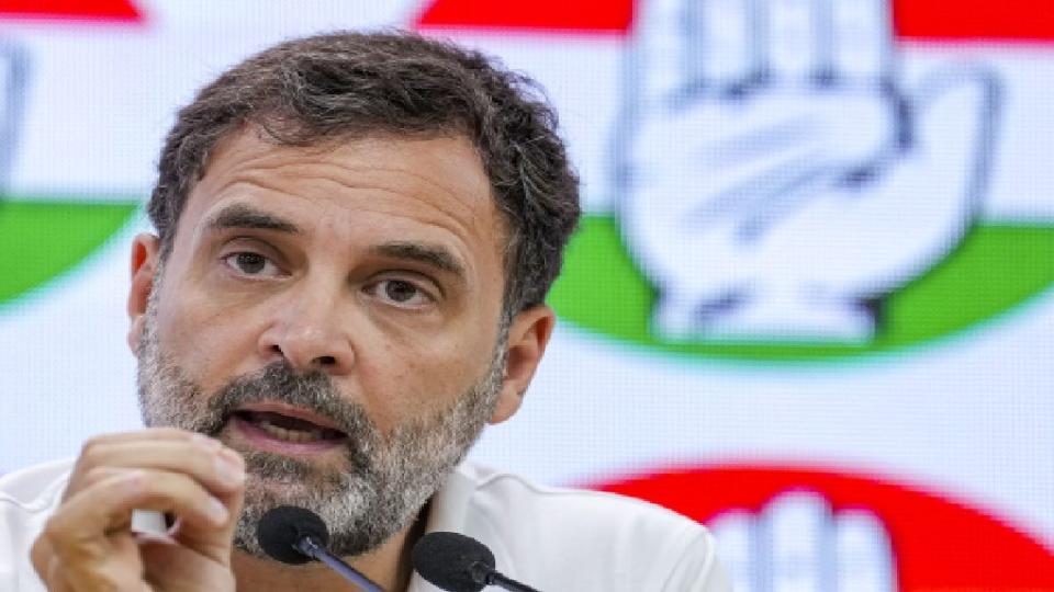 Rahul promises 50 pc reservation for women in govt jobs if Congress voted to power