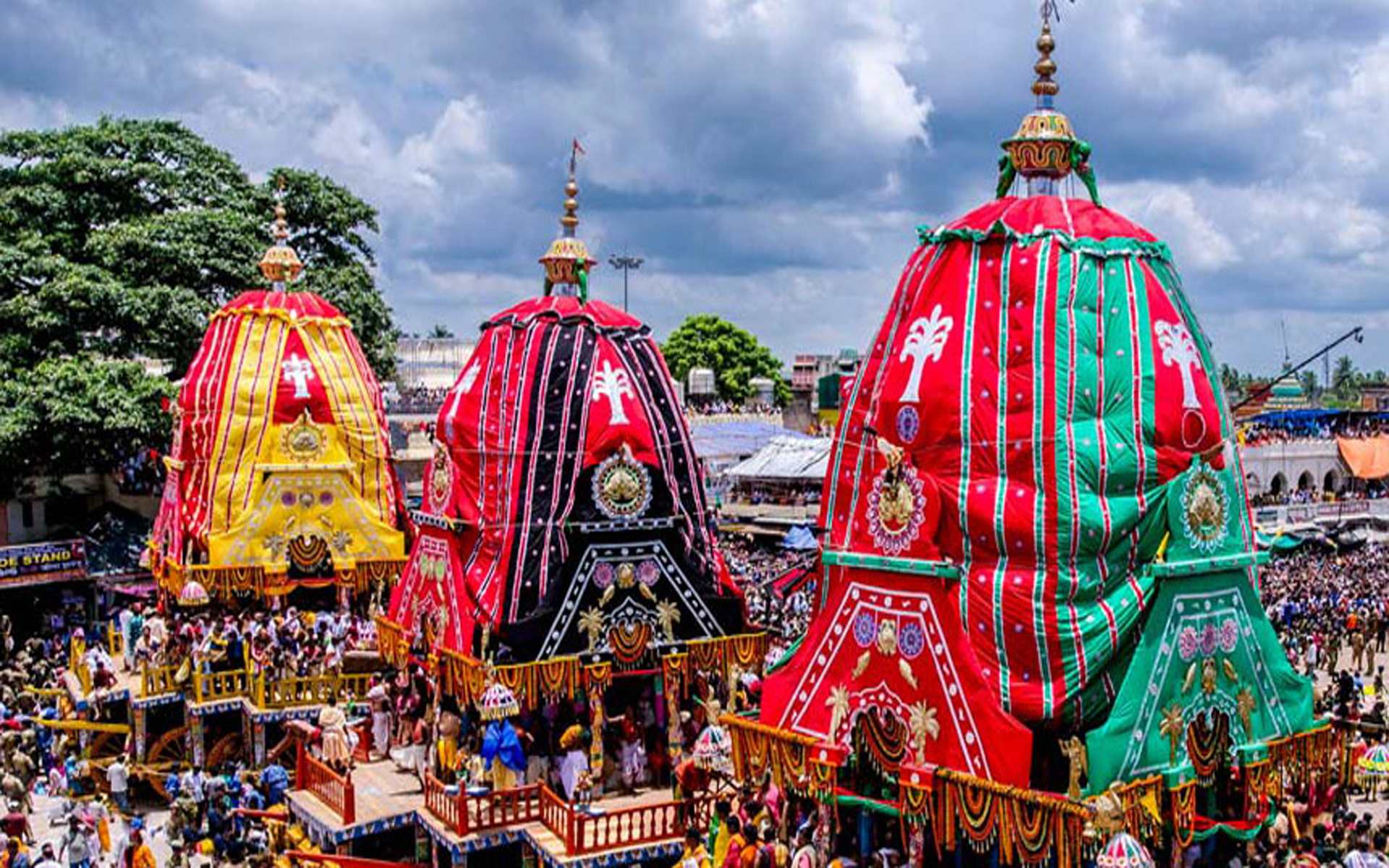 jagannathrathyatrabeginsinodisha