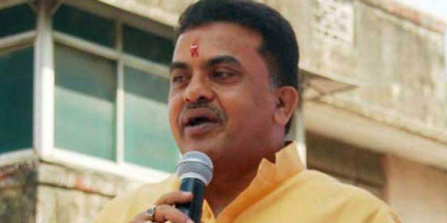 congressleadersanjaynirupamcallspmmodiilliterate