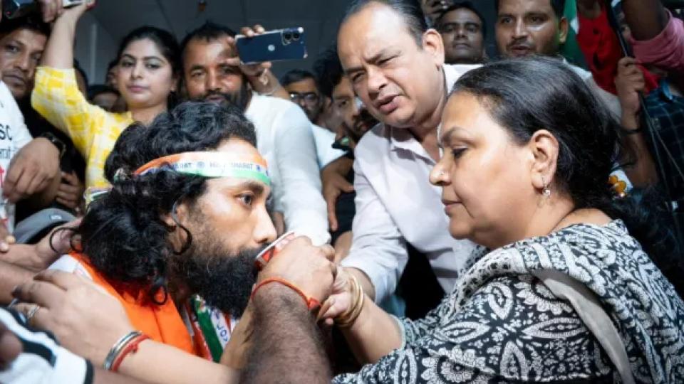 Jharkhand Students End Hunger Strike 