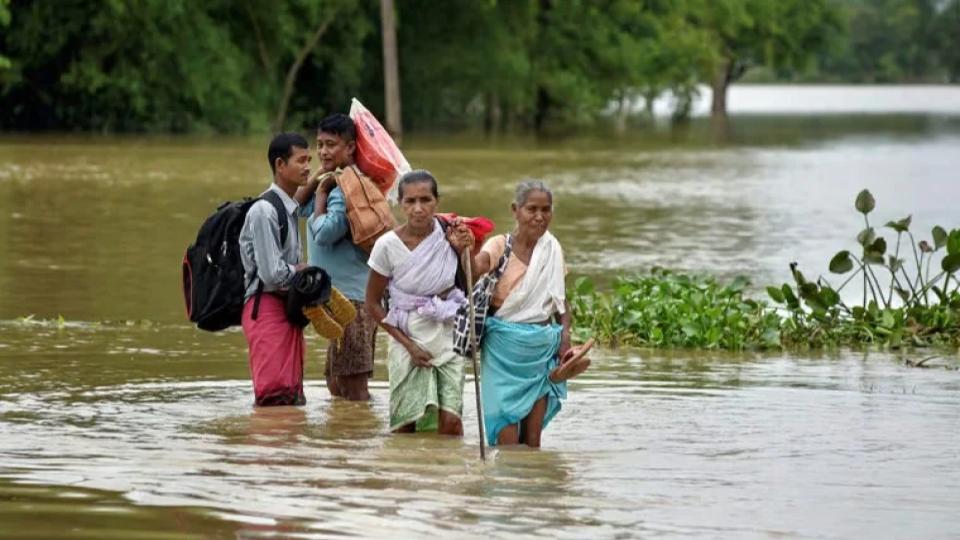 assamfloodsituationimproves130lakhstillaffected