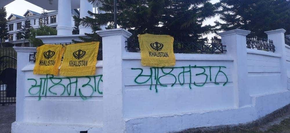 khalistanpostersappearathimachalassembly