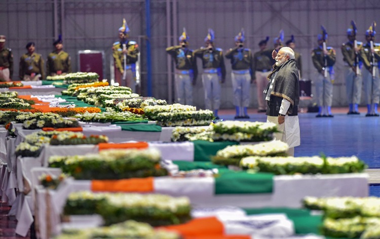 pmmodileadsnationinpayingtributestomartyrsofpulwamaattack