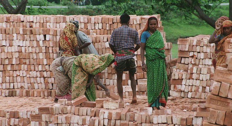 indiasworkerpopulationratiorisesto529%in202122