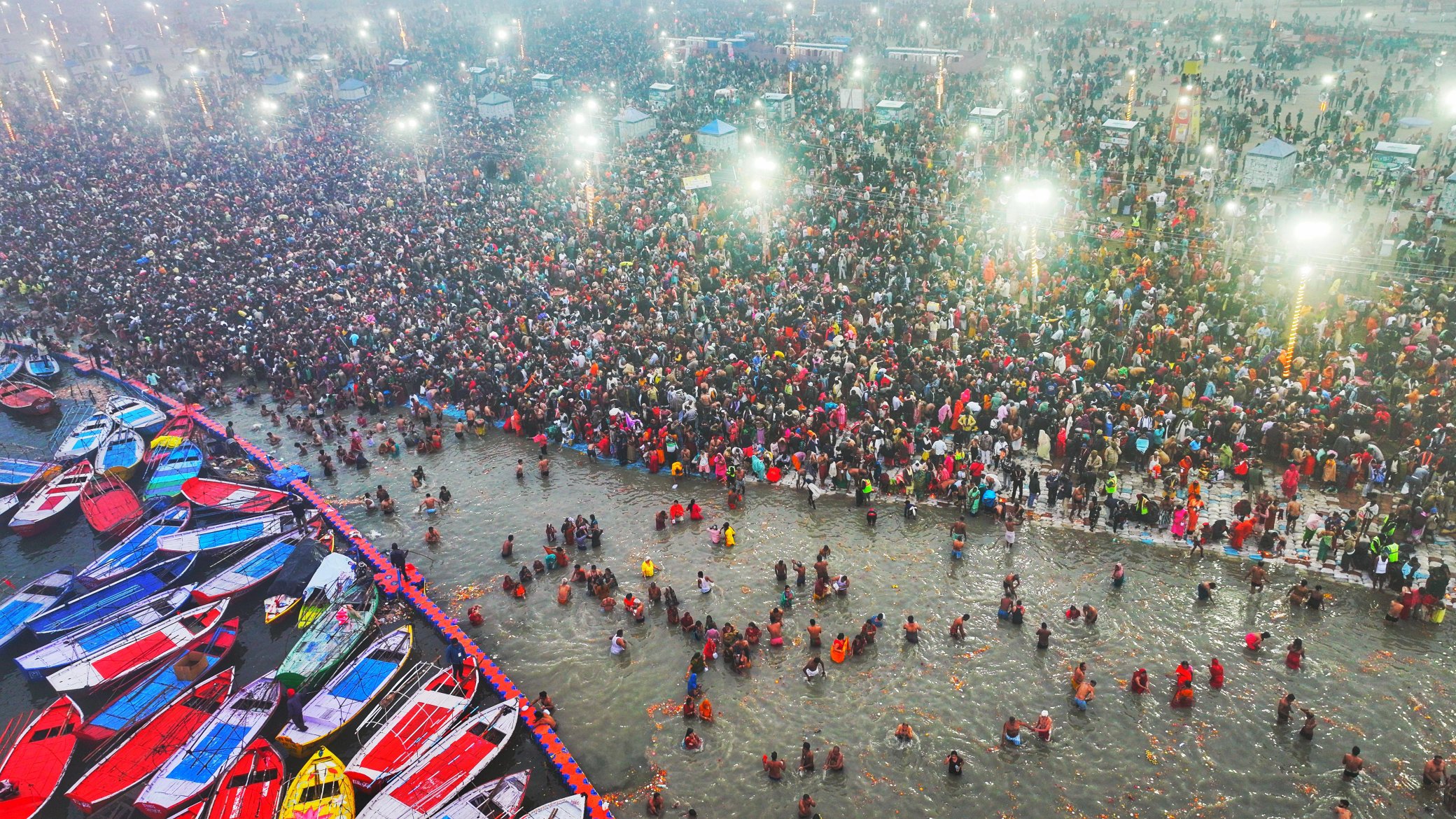 over80lakhdevoteestakeholydipinmahakumbh