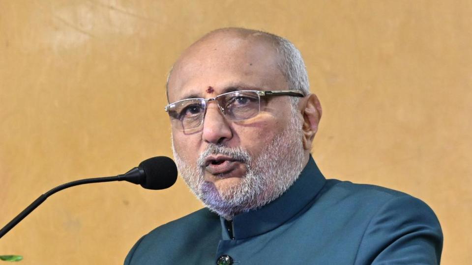 Vice President Radhakrishnan Extends Greetings On Durga Puja