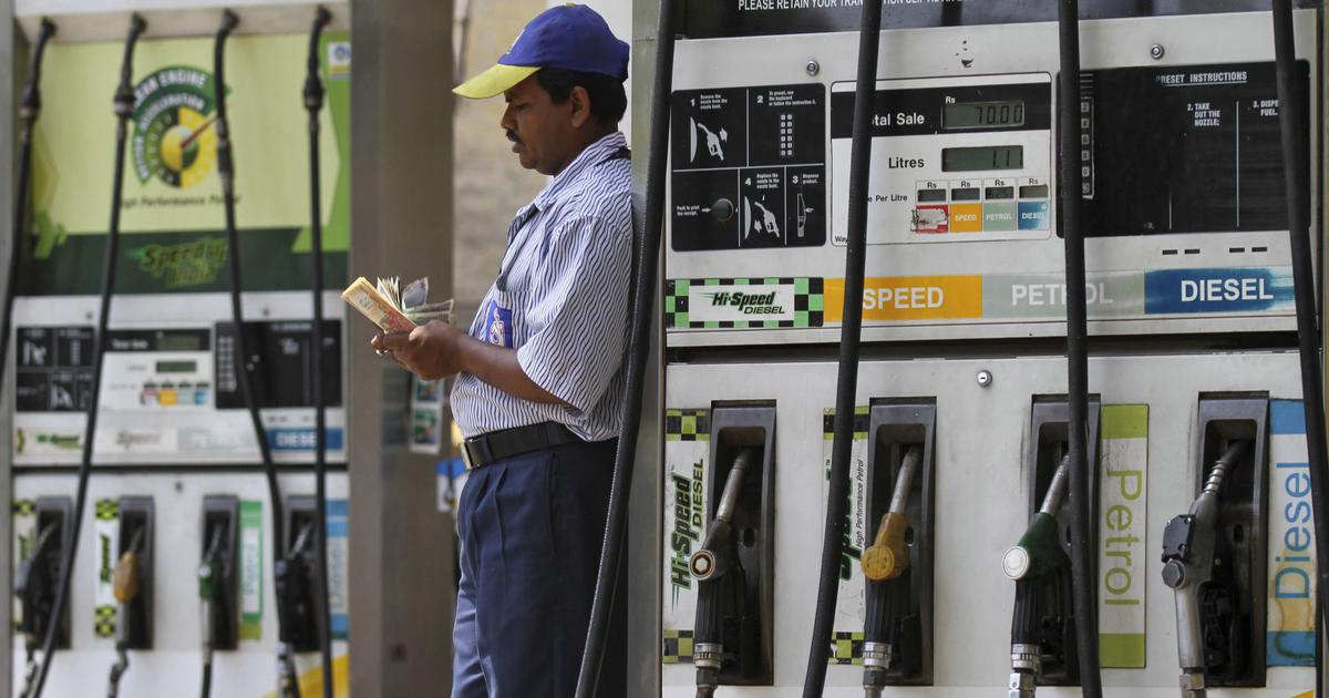 fuelpricescutsignificantly;petrolatrs7029dieselat6301indelhi