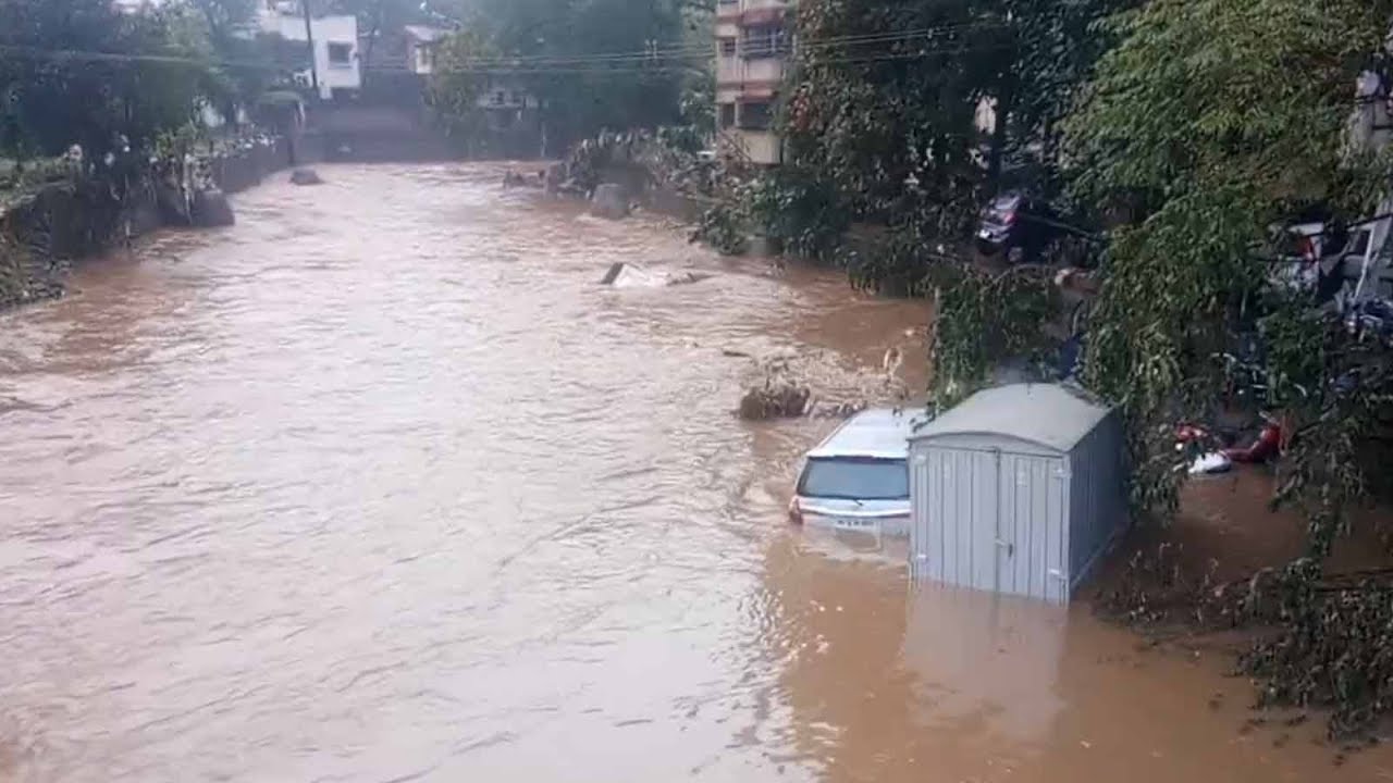 floodinginpuneafterheavyrain;7killed