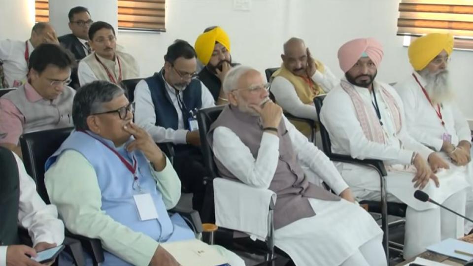 PM Modi announces financial assistance of Rs 1600 crore 