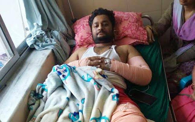 bjpmla5othersheldforassaultofyouthcongworker