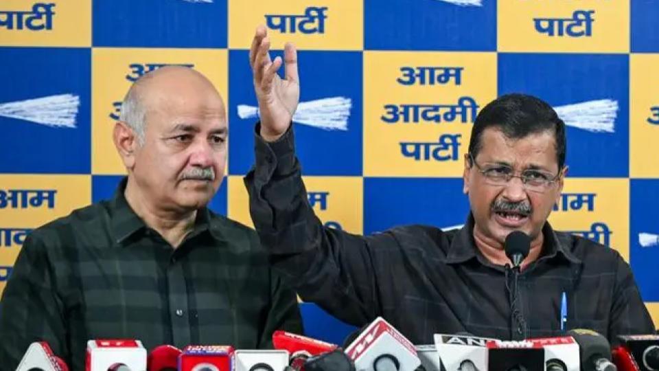 AAP Mulls Strategy After MPs Exit, Meetings Held in Delhi