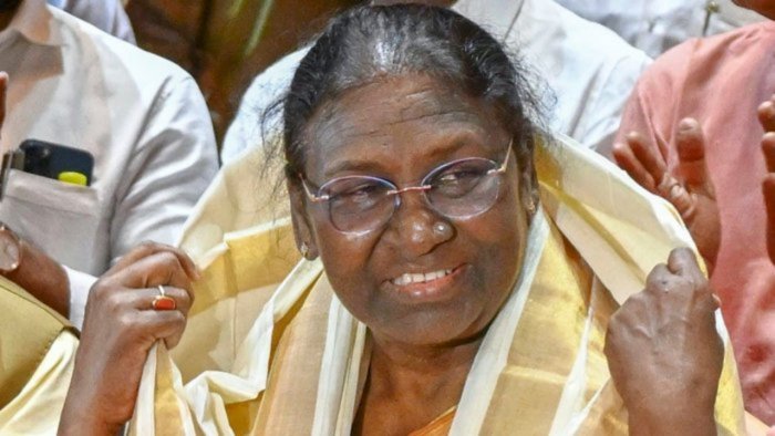 presidentdroupadimurmutoaddresswomenselfhelpgroupsconferenceinmptoday
