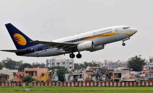 jetairwaysflightmakesemergencylandingatindoreairport