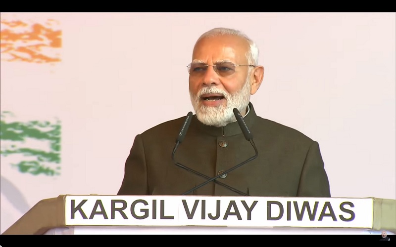 pakhasnotlearntanylessonsfromhistory:pmmodionkargilvijaydiwas