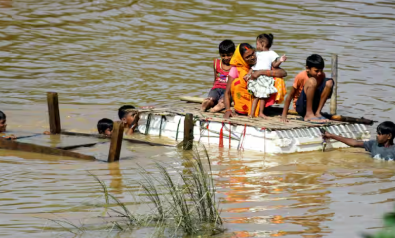 floodsituationremainscriticalinbiharas16districtsaffected
