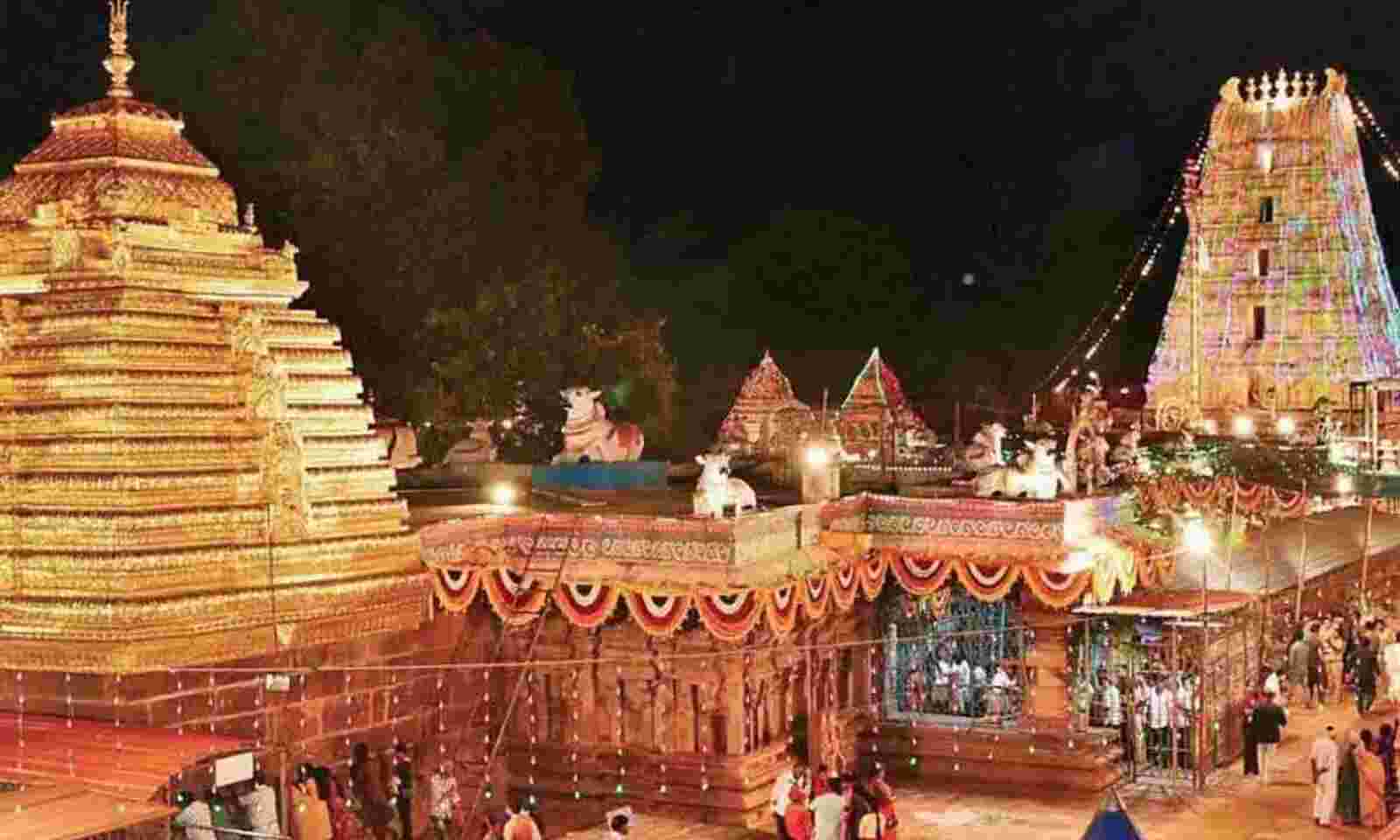 kartikamonth:restrictionsonsparshadarshanatsrisailam
