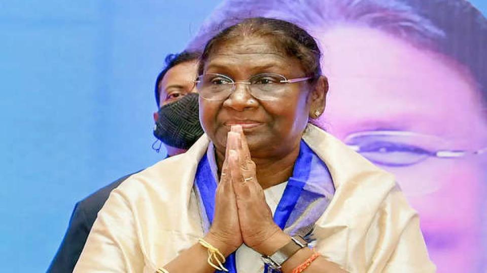 presidentdroupadimurmugrantsassenttowomensreservationbill