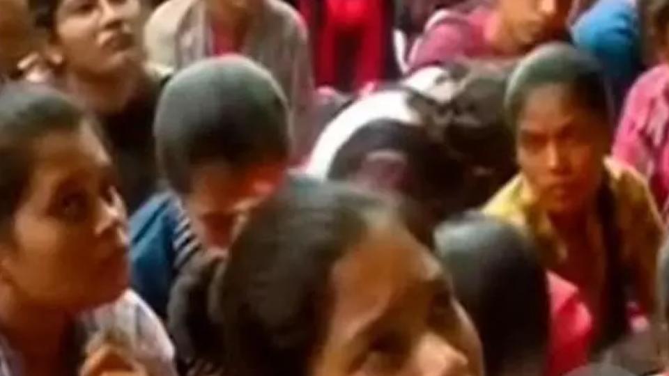 Scheduled Tribe Hostel Girls Protest Over Poor Facilities in Raichur Karnataka