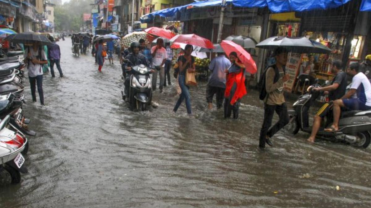 heavyrainscontinuetolashnashikdistrict;twokilled