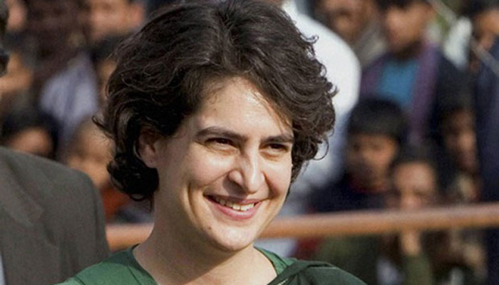 congresshintsatbiggerroleforpriyankainuppolls