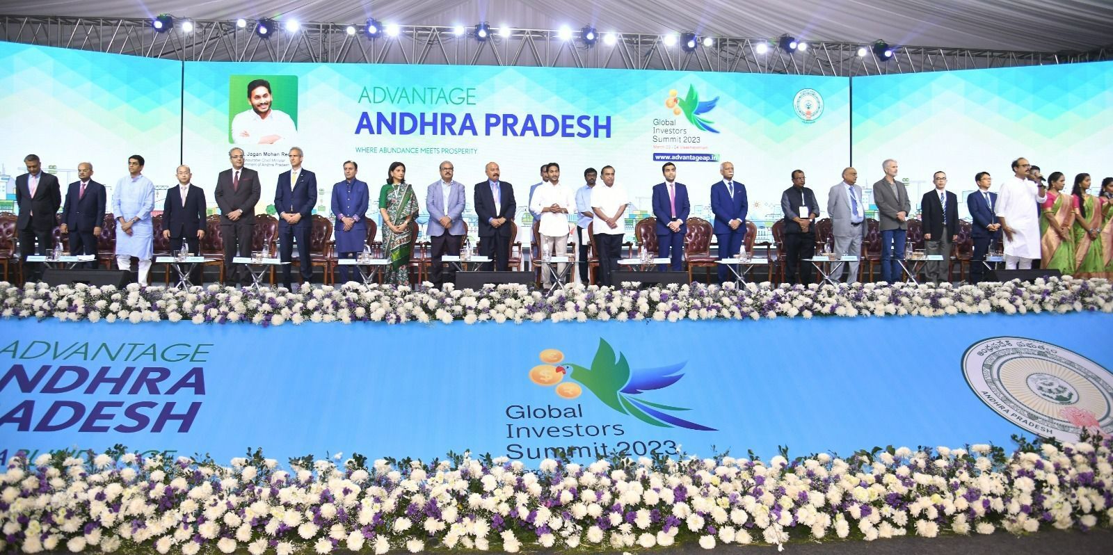 andhrapradeshreceives340investmentproposalsworthoverrs13lakhcroresduringglobalinvestorsummit