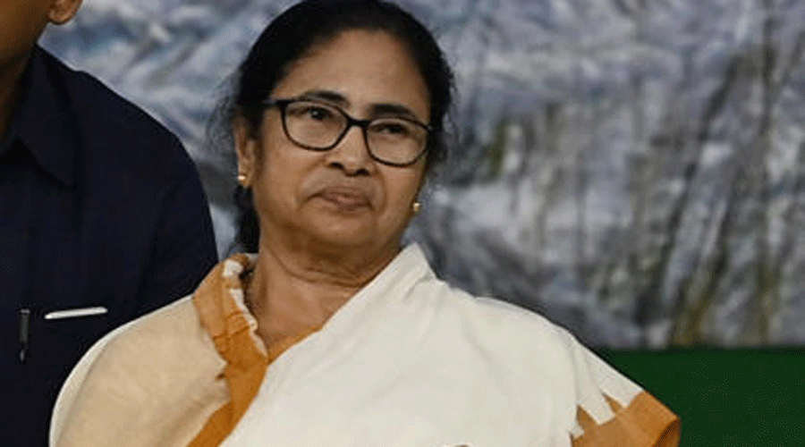bjpbefoolspeoplewith‘jhootkibaat’:mamatabanerjee