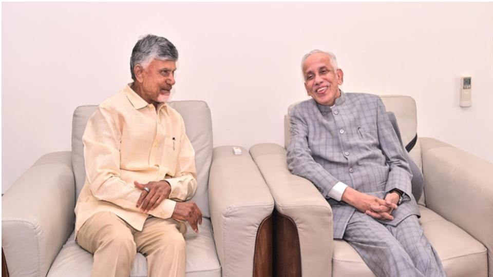 Andhra Guv Congratulates Naidu on Completing 15 years as CM