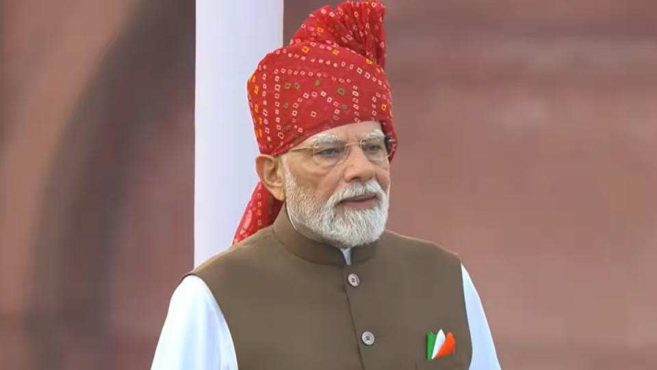 Modi Urges Parties to Support Women