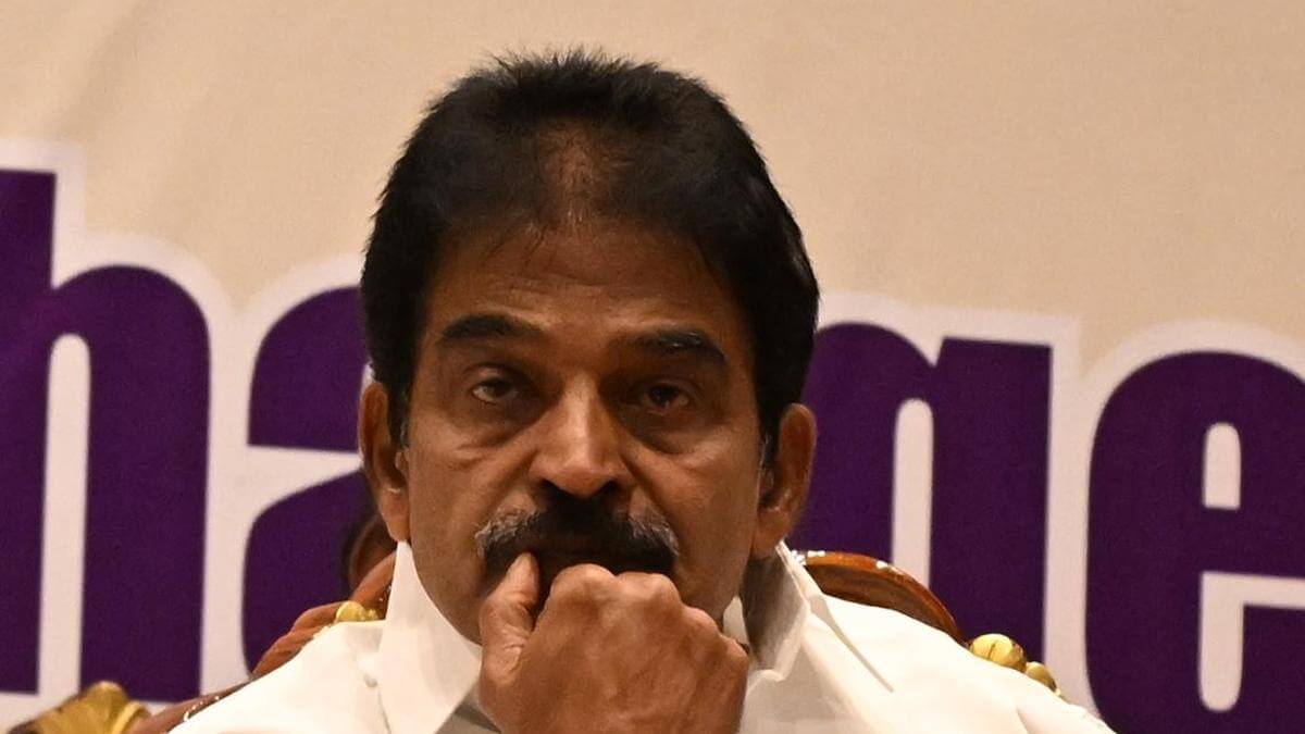 congresspushesconsensusonkcvenugopalkeralacmannouncementdelayedagain