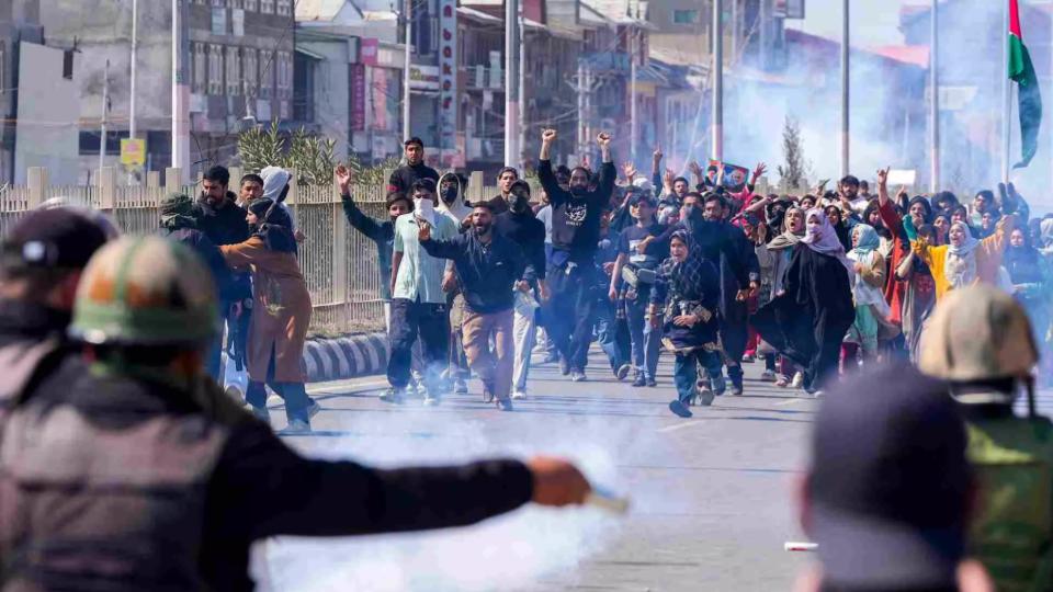 Srinagar Police Files FIR Against Media Outlets 