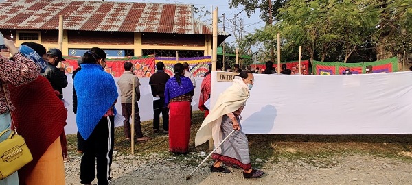 votingbeginsinfirstphaseofpollsamidtightsecurityinmanipur