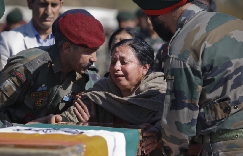 karnatakapromisesgovernmentjobstokinofsoldierswhoaremartyredinlineofduty