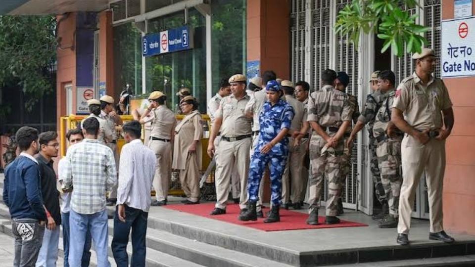 Eighteen Delhi Metro Stations Closed in View of Security
