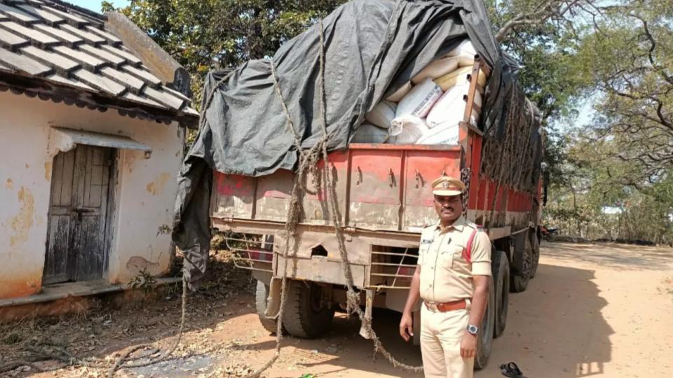 1175quintalpdsriceseizedduringraidsinkarnataka