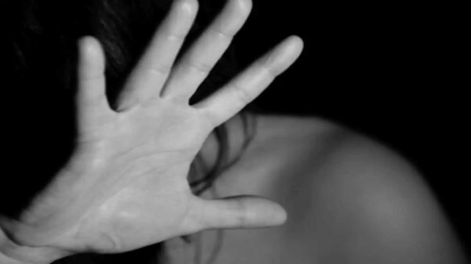 bihargirlsexuallyassaultedbythreepersonsinmovingcar