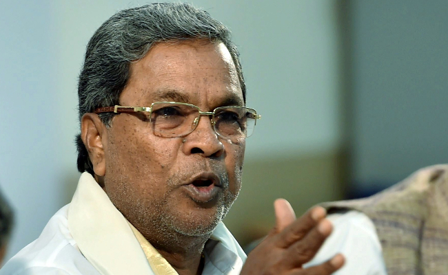 cmsiddaramaiahcallskumaraswamyantipoorforspeakingagainstcongressguarantees
